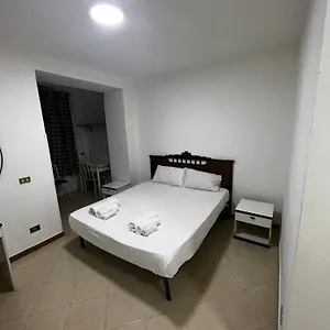 Appartamento 1 Near By Central Train Station